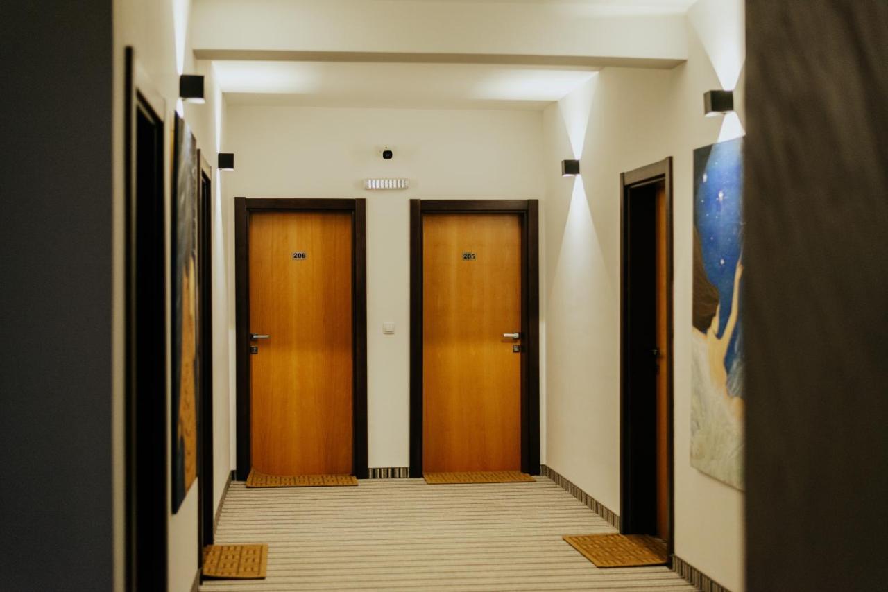 Am Palace Ulcinj Extérieur photo