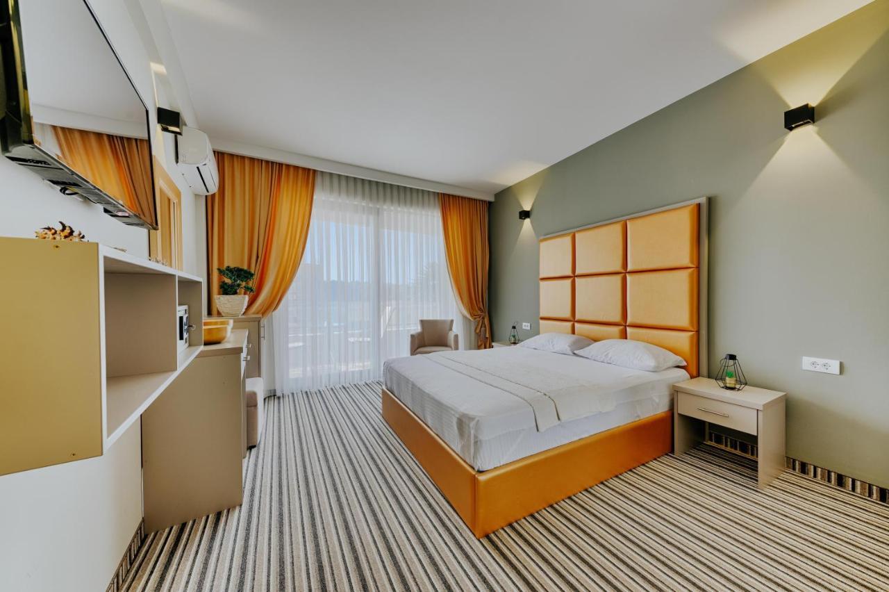 Am Palace Ulcinj Extérieur photo